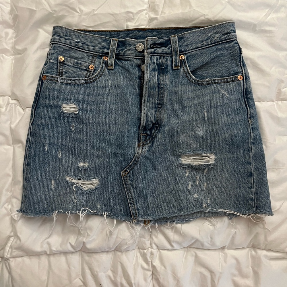 Levi’s denim mini skirt